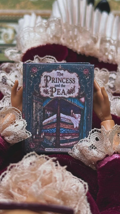 The Princess and the Pea Miniature Book